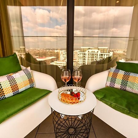 One Verdi Park Exclusive Apartments - Panoramic View & Private Parking Bucarest Esterno foto