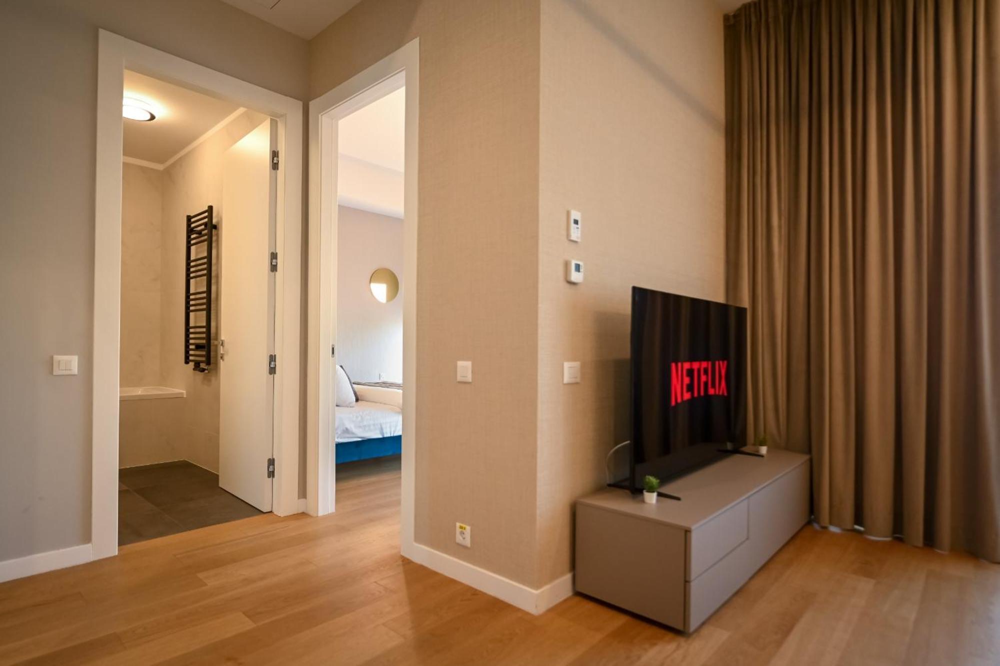 One Verdi Park Exclusive Apartments - Panoramic View & Private Parking Bucarest Camera foto