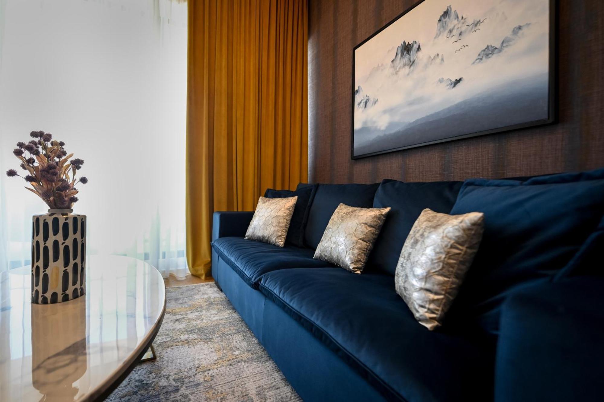 One Verdi Park Exclusive Apartments - Panoramic View & Private Parking Bucarest Camera foto